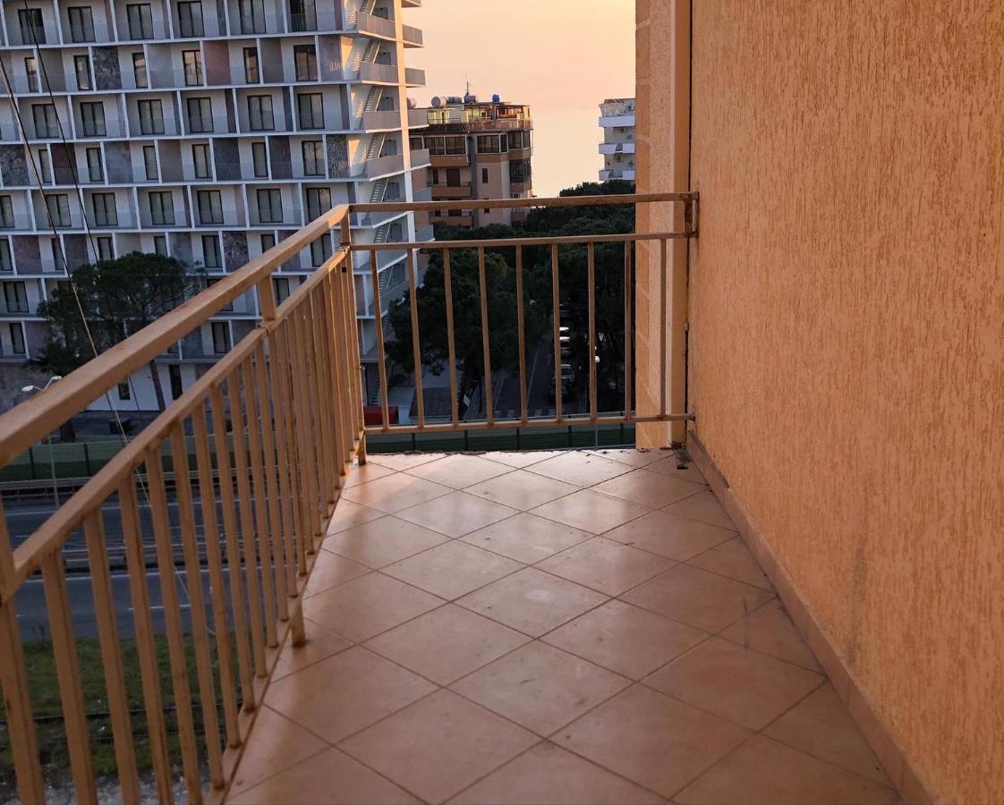 Apartments Big Family Дуррес Экстерьер фото