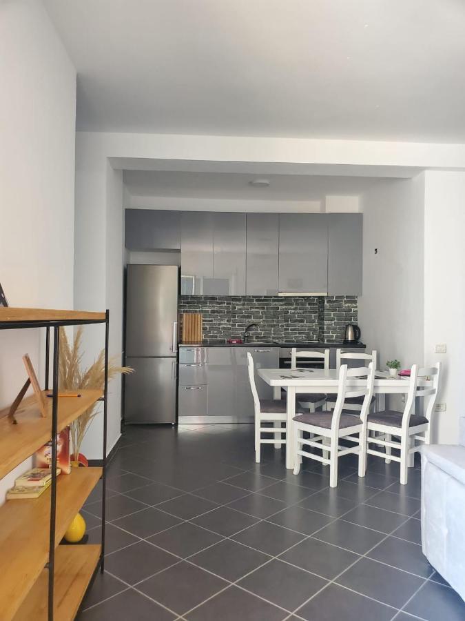 Apartments Big Family Дуррес Экстерьер фото